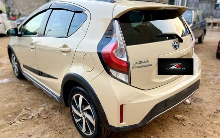 Toyota Aqua Crossover 2019