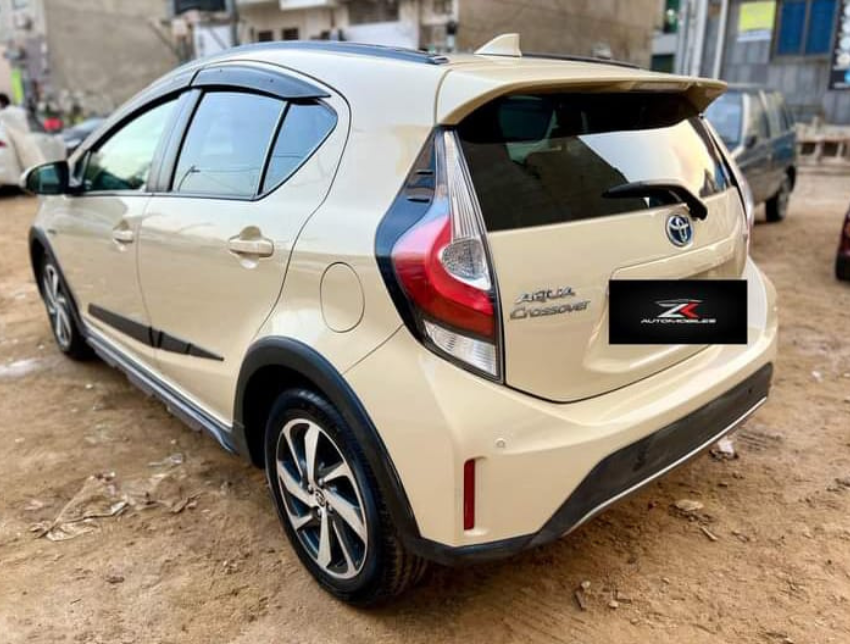 Toyota Aqua Crossover 2019