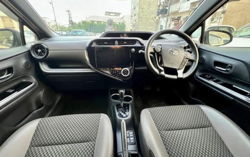 Toyota Aqua Crossover 2019