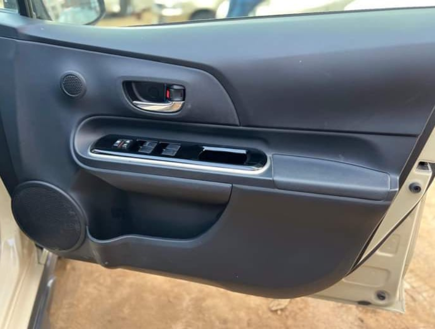 Toyota Aqua Crossover 2019