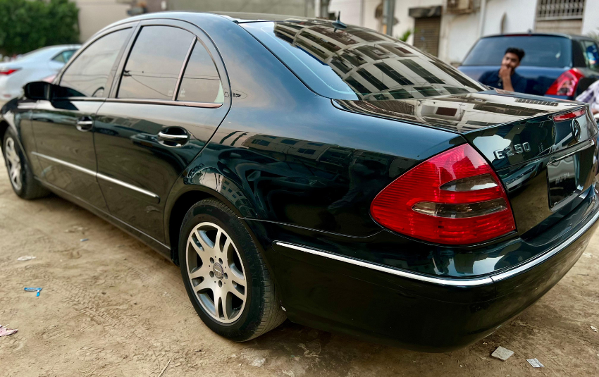 Mercedes Benz  E250
