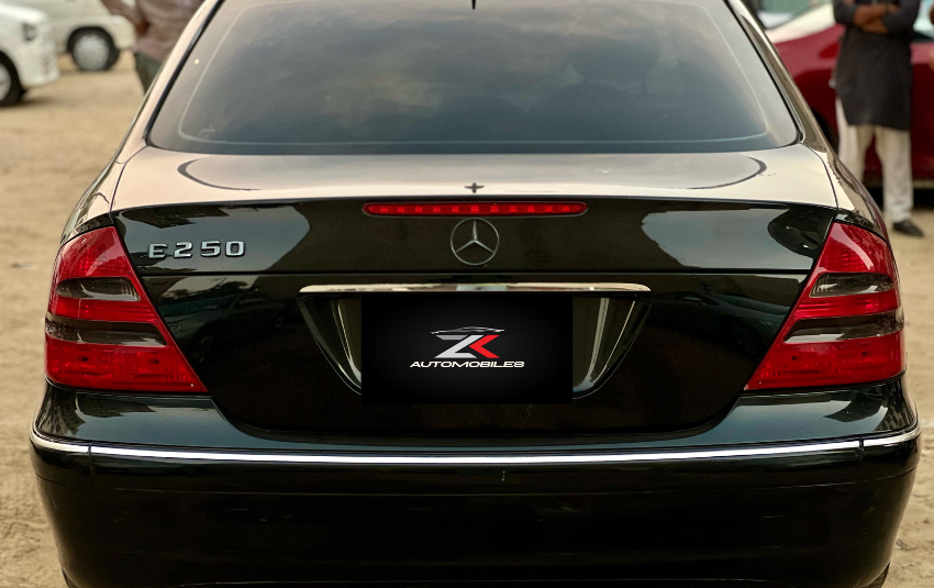 Mercedes Benz  E250