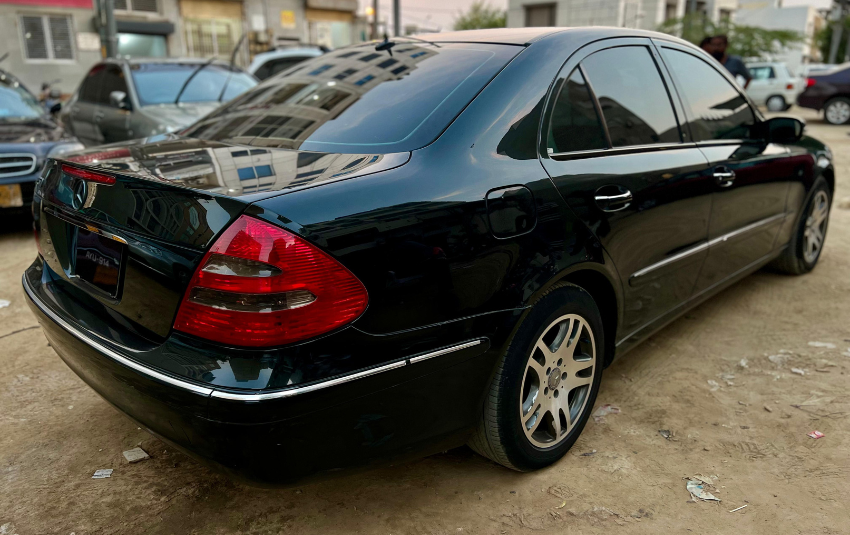 Mercedes Benz  E250