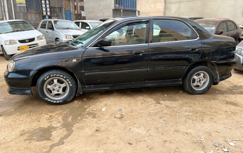 Suzuki Baleno jxr 2005