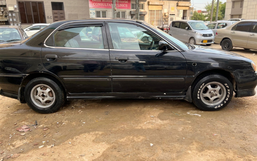 Suzuki Baleno jxr 2005