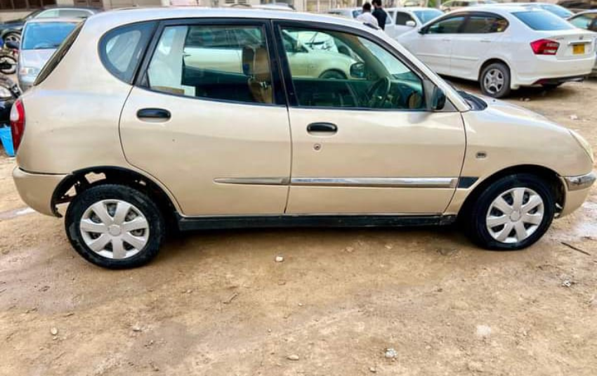 Toyota Duet 1999/06