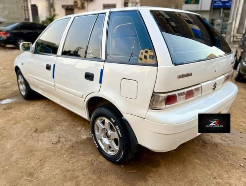 Suzuki Cultus vxri 2010/11