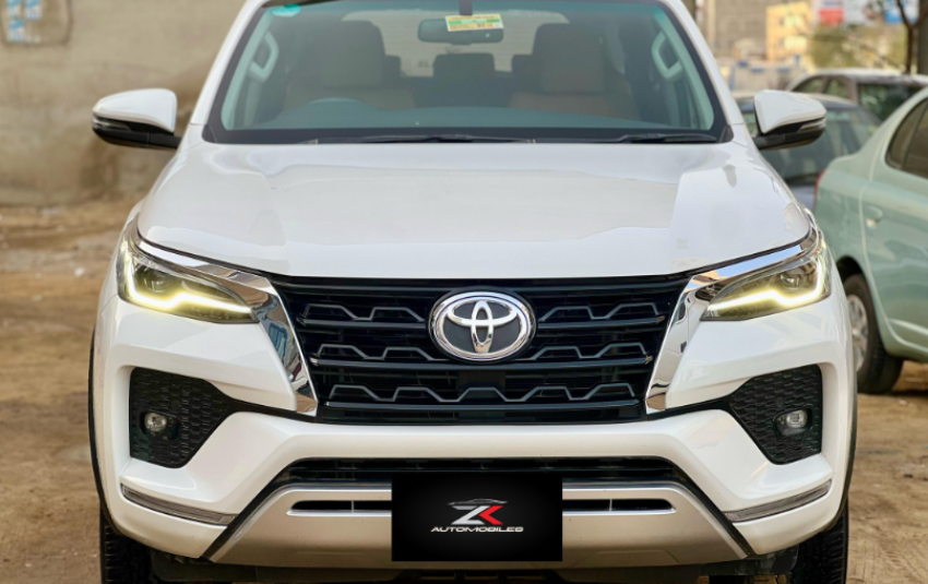 Toyota Fortuner V 2021/2022