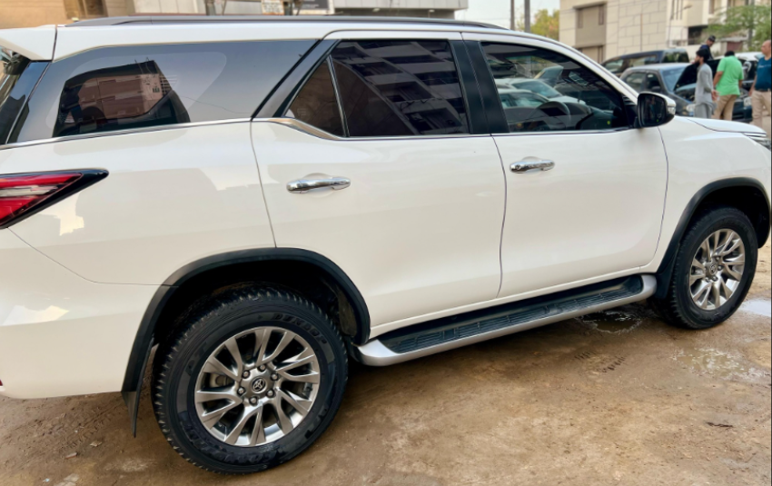 Toyota Fortuner V 2021/2022