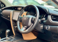 Toyota Fortuner V 2021/2022