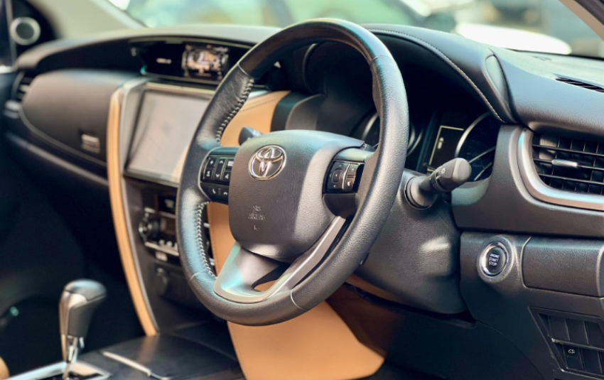 Toyota Fortuner V 2021/2022