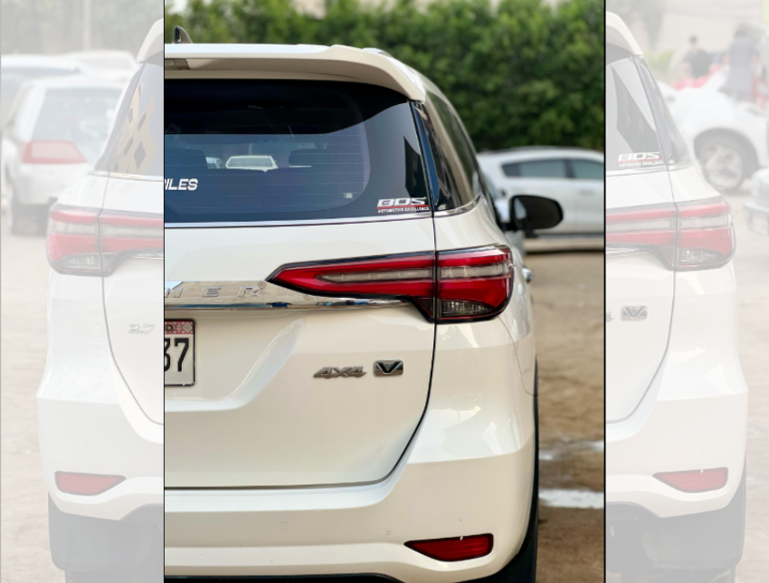 Toyota Fortuner V 2021/2022