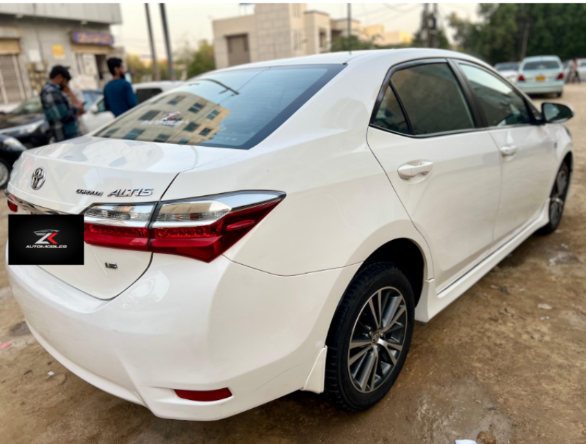 Toyota Corolla Altis
