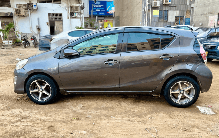Toyota Aqua S Push 2015/18