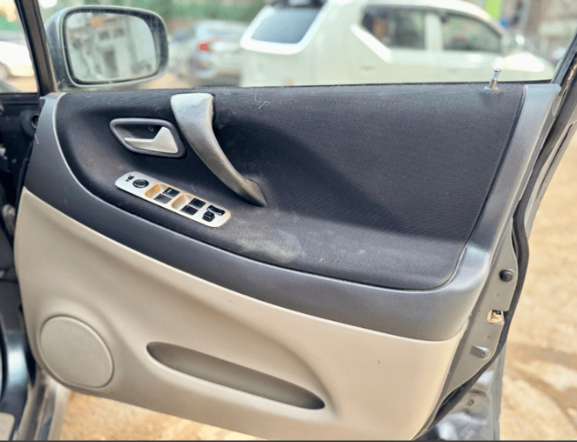 Suzuki Liana LXi  Model 2006