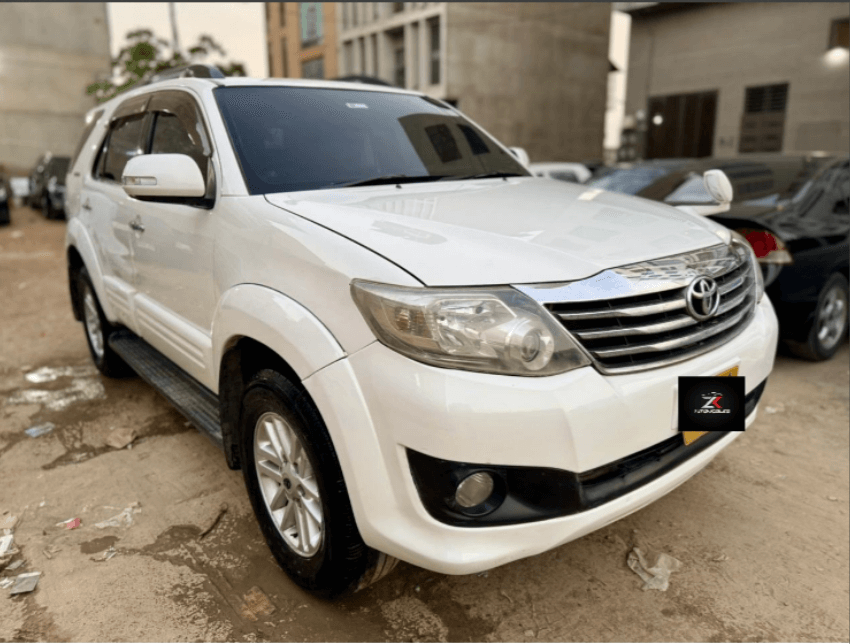 Toyota Fortuner  Model 2015 25th Anniversary edition