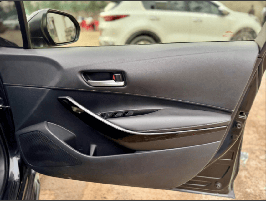 Toyota Corolla  Hybrid 1.8 Model 2020